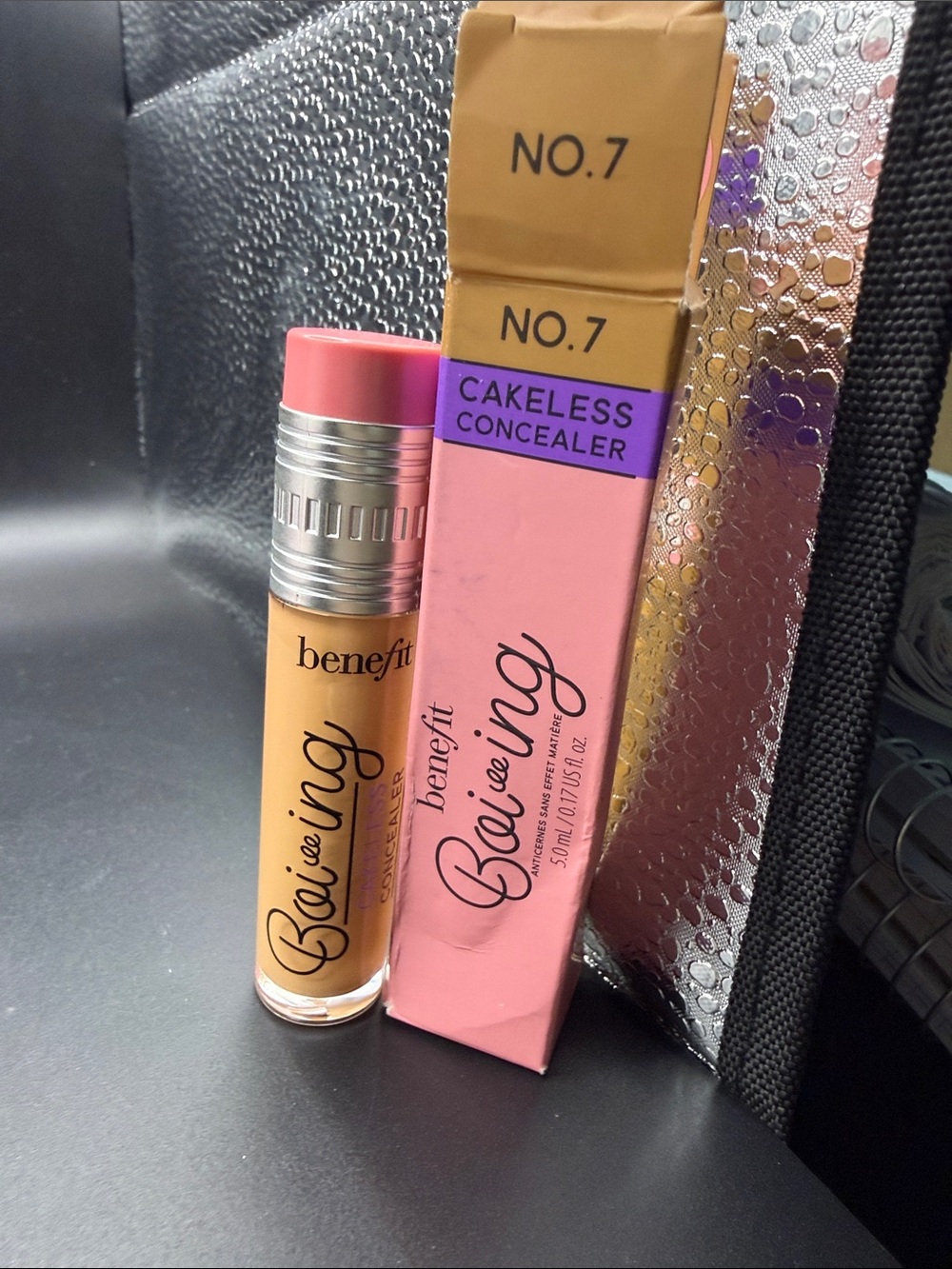 Benefit Boi-ing Cakeless Concealer Stick No.7 - medium tan warm